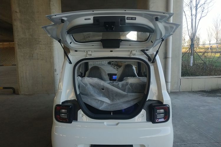 吉利银河 熊猫 2025款 210km 元气熊机舱底盘23