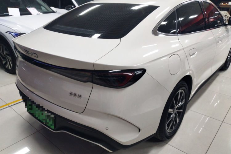 比亚迪 海豹06新能源 2024款 DM-i 120KM尊荣型车身外观6006