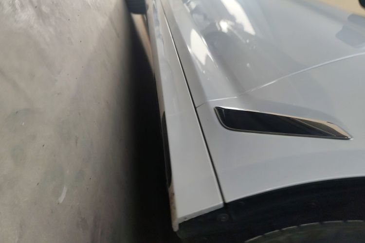 宝马5系 2019款 改款 530Li 领先型 豪华套装机舱底盘29