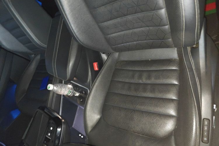 大众 揽境 2021款 380TSI 四驱豪华佳境版Pro中控内饰19