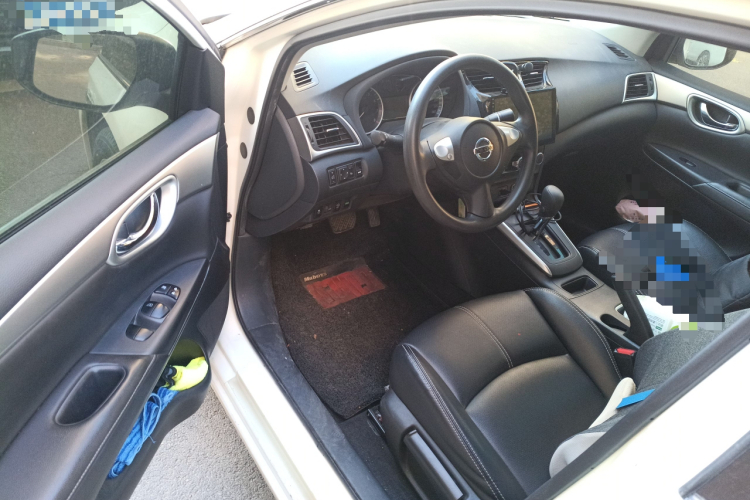 日产 轩逸 2021款 经典 1.6XE CVT舒适版中控内饰20