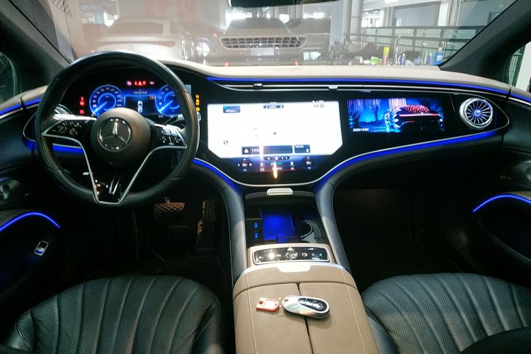 奔驰EQS 2022款 改款 450+ 先锋版中控内饰12