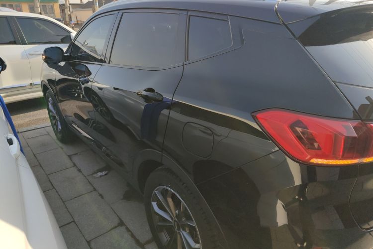 魏牌 VV6 2020款 2.0T 两驱智享+车身外观6003