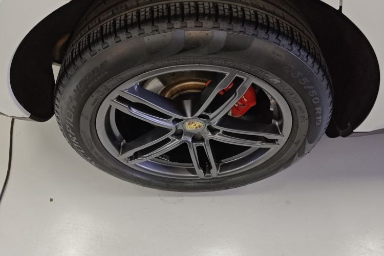 保时捷 2022款 Macan 2.0T车身外观6008