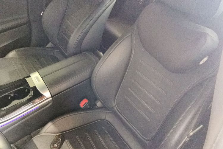 奔驰C级 2023款 改款 C 260 L 运动版中控内饰19