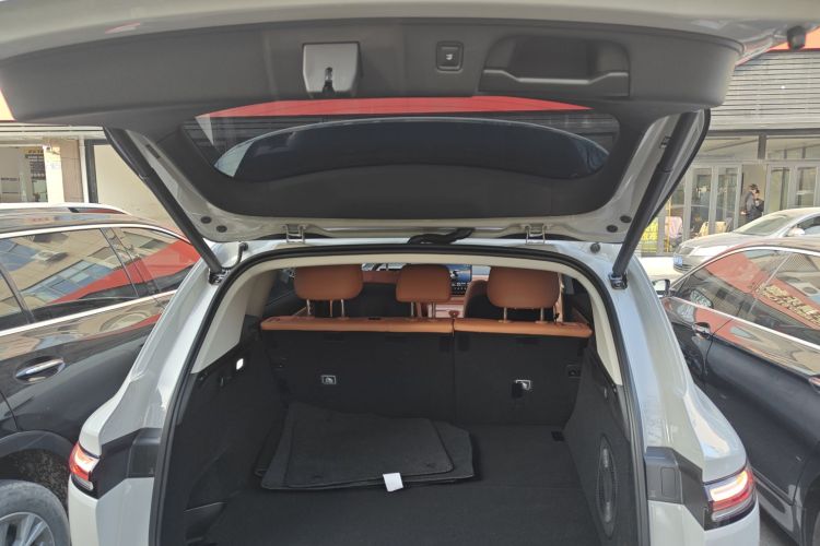 零跑汽车 零跑C10 2026款 605悦享版机舱底盘23