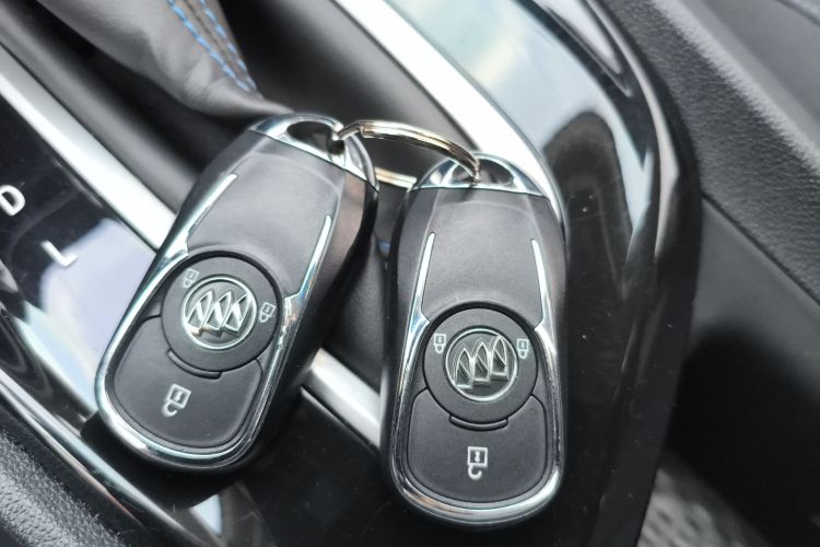 别克 昂科拉 2020款 20T CVT精英型中控内饰11