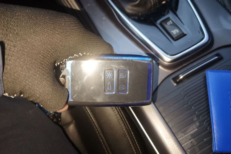 雷诺 科雷傲 2017款 2.0L 两驱豪华版中控内饰11