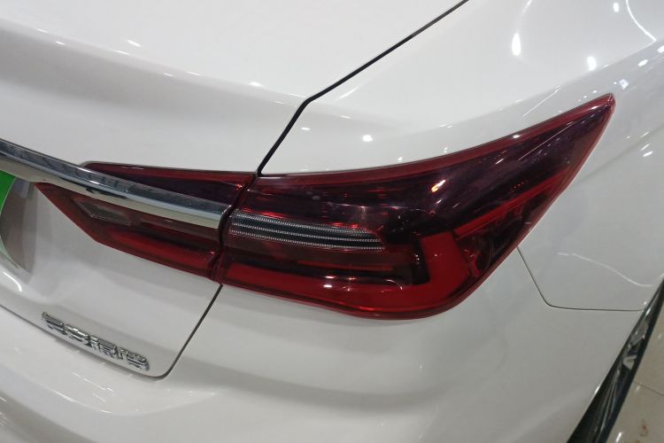 福特 福睿斯 2021款 1.5L 自动钻石版车身外观9