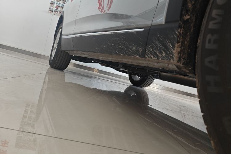 奔腾T90 2023款 1.5T DCT 自动豪华型局部细节9001