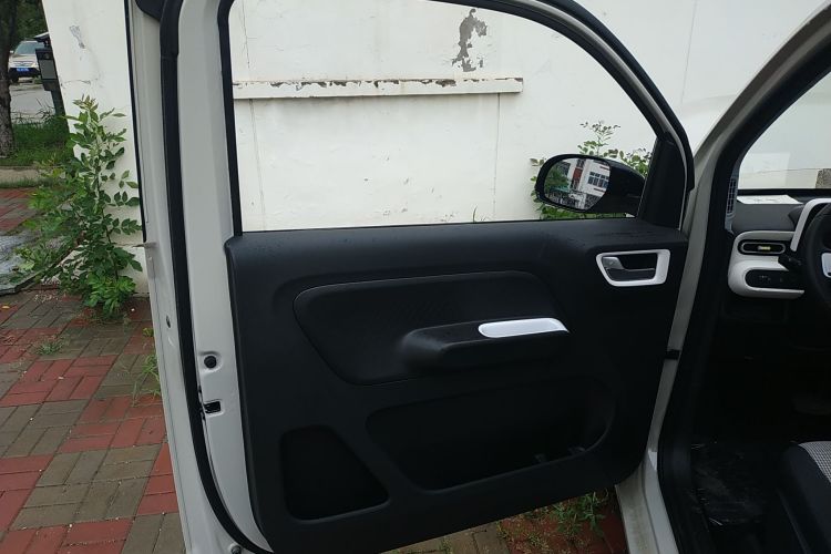 五菱汽车 宏光MINIEV 2024款 第三代 215km 青春版中控内饰49