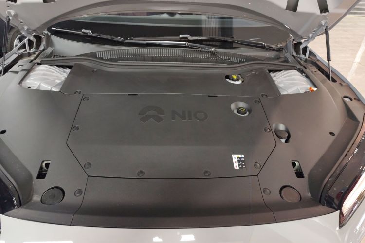 蔚来ET5T 2025款 75kWh Touring机舱底盘24