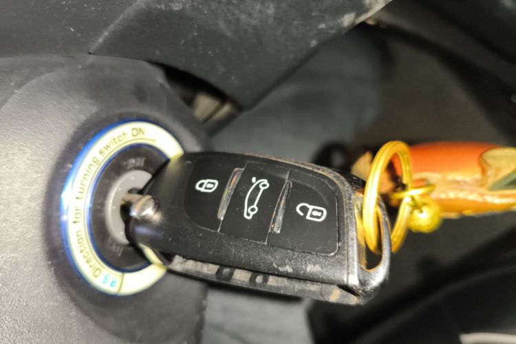 丰田 YARiS L 致炫 2020款 致炫X 1.5L CVT领先版中控内饰7001