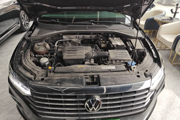 大众 朗逸 2023款 1.5L 自动满逸版机舱底盘24