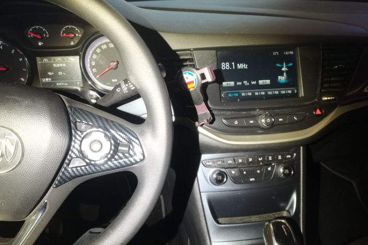 别克 威朗 2016款 两厢 15S 自动领先型局部细节16