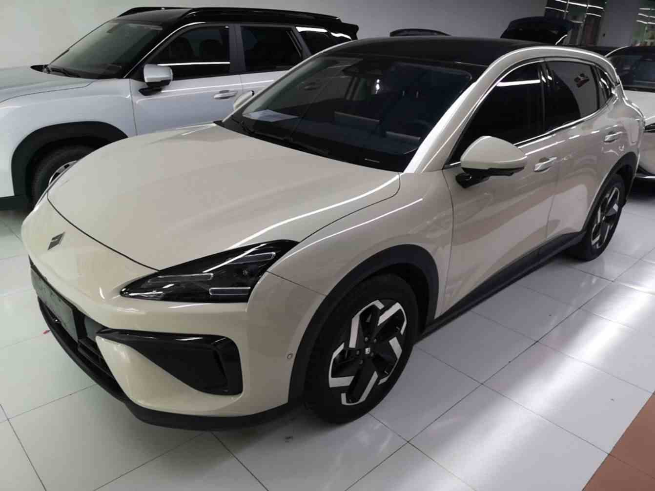 宝骏云海 2024款 140km 插混版(2)