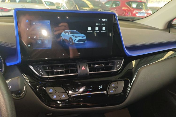 丰田C-HR 2023款 2.0L 领先版中控内饰16