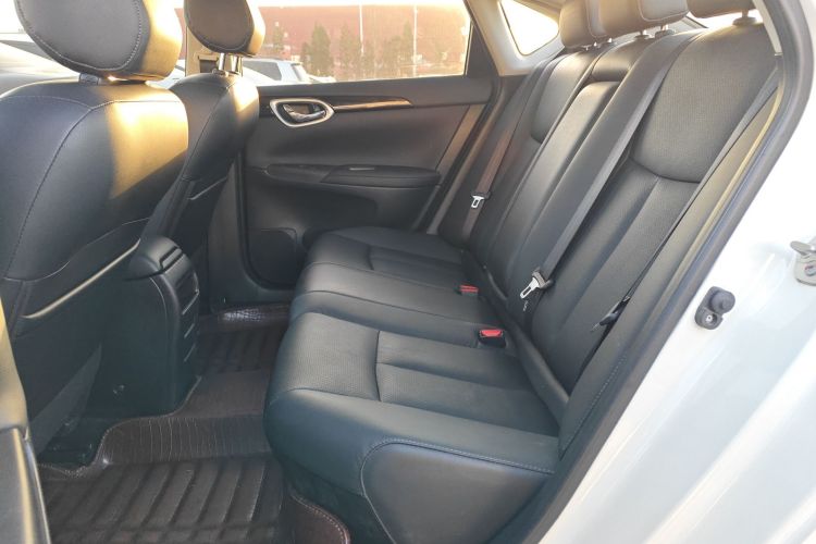 日产 轩逸 2019款 1.6XV CVT智联尊享版 国VI中控内饰21