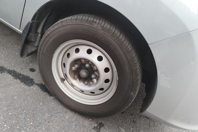 江淮瑞风 瑞风M3 2023款 PLUS 1.5T 7/8座舒适版车身外观10