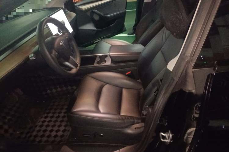 特斯拉 Model 3 2022款 后轮驱动版局部细节19