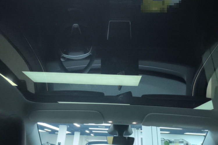 特斯拉 Model Y 2025款 长续航全轮驱动版局部细节22