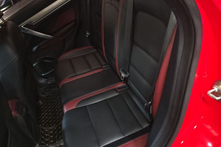 吉利汽车 缤越 2019款 运动款 260T DCT Battle 国V中控内饰21