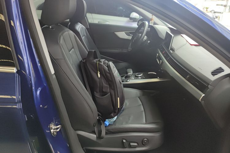 奥迪A4L 2019款 40 TFSI 时尚型 国V局部细节41