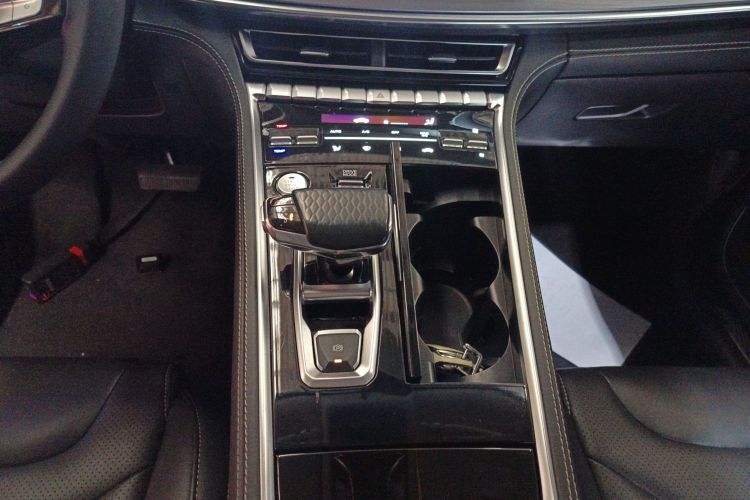 长安CS85 COUPE 2019款 1.5T DCT型版 国VI中控内饰18