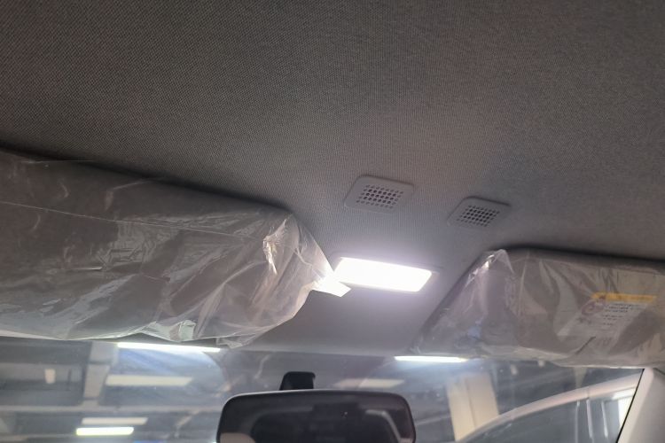 吉利银河 2025款 210km 熊猫卡丁中控内饰22