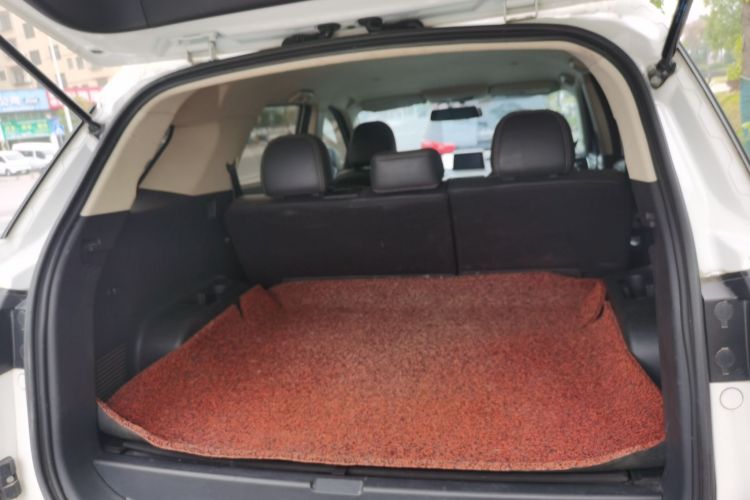 东风风光 风光S560 2018款 1.8L CVT精英型 5座机舱底盘23