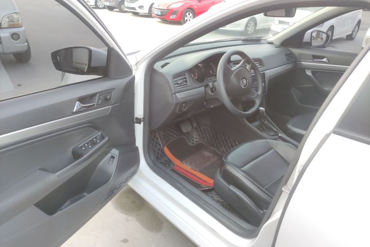 大众 2019款 朗逸启航 1.5L 自动风尚版 国VI中控内饰20