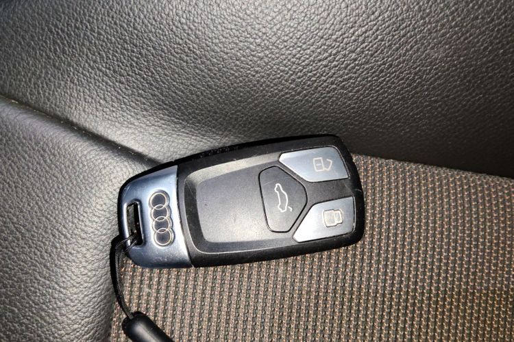 奥迪Q5L 2018款 45 TFSI 尊享时尚型 国V中控内饰11