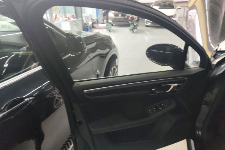 保时捷 2021款 Macan 2.0T中控内饰47