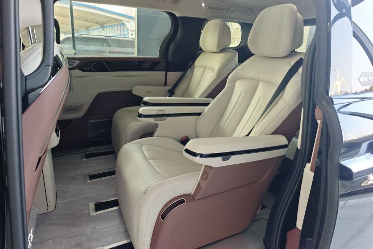 比亚迪 夏 2025款 DM-i 1.5T 180km 卓越型中控内饰21