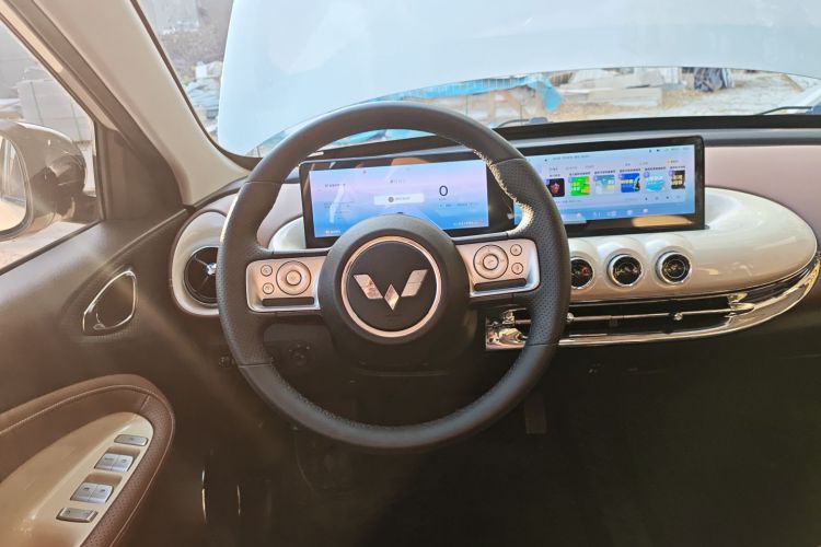 五菱汽车 五菱缤果 2023款 333km 灵犀互联款中控内饰13