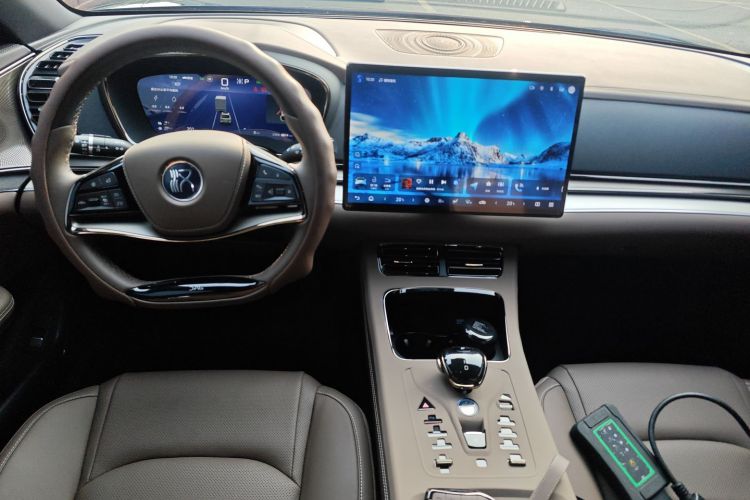 比亚迪 汉 2025款 DM-i 125KM精英型中控内饰12