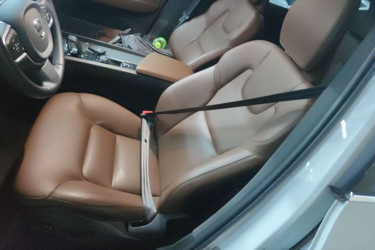 沃尔沃XC60 2024款 B5 四驱智逸豪华版局部细节19