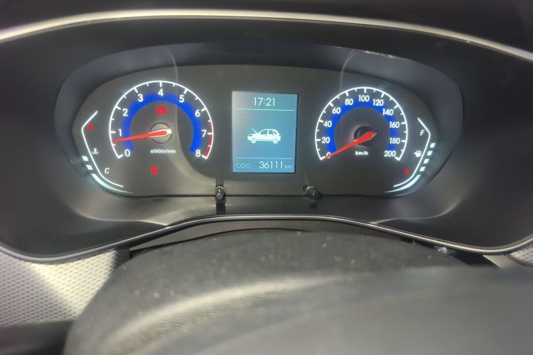 北京汽车 北京X3 2019款 1.5L 手动荣耀版中控内饰15