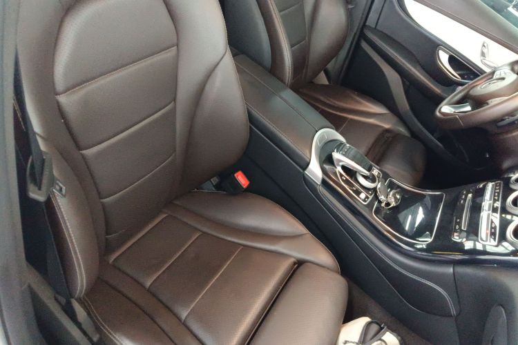 奔驰GLC 2019款 GLC 200 L 4MATIC局部细节41