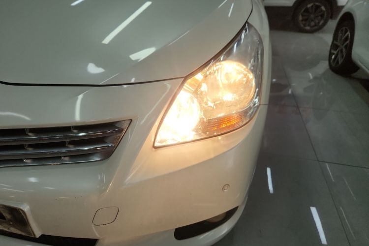 丰田 逸致 2014款 星耀 180G CVT舒适版局部细节36