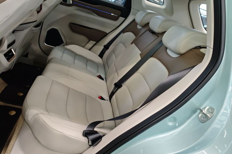 吉利汽车 吉利icon 2022款 1.5TD 青鸢限量款中控内饰21