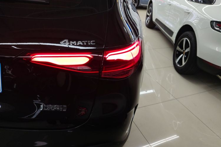 奔驰GLC 2025款 改款 GLC 300 L 4MATIC 动感型 5座车身外观9