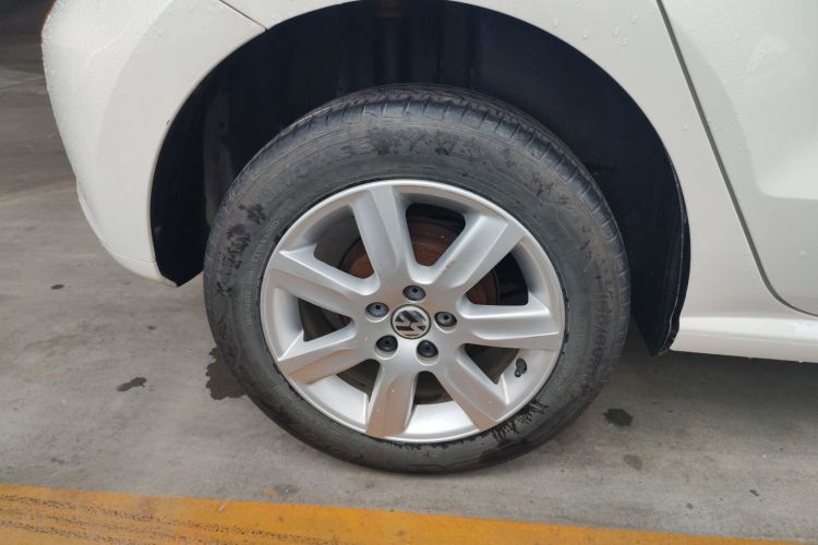 大众 Polo 2013款 1.4L 自动舒适版车身外观56