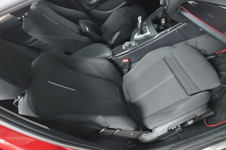 宝马1系(进口) 2013款 改款 118i 运动型局部细节41