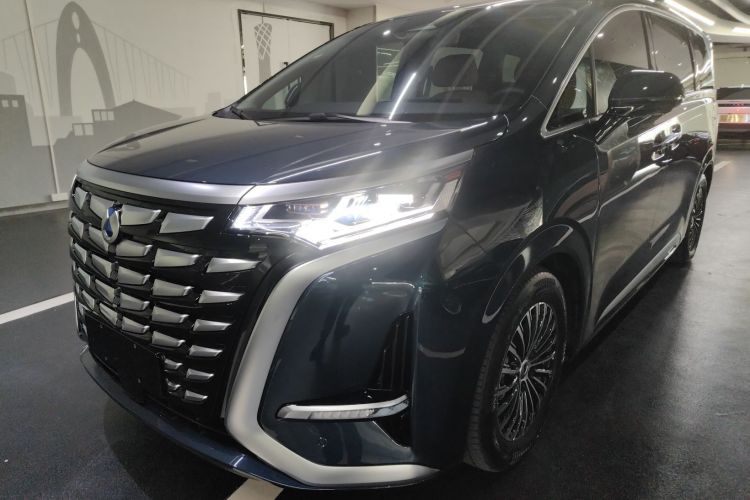 腾势D9 2024款 DM-i 980 四驱尊贵型车身外观1