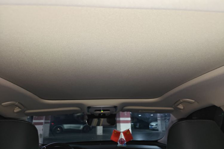 红旗H5 2025款 1.5T DCT玄影版中控内饰22