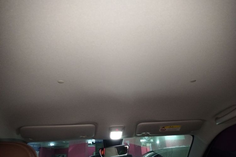 五菱汽车 五菱缤果 2023款 333km 灵犀互联+款中控内饰22