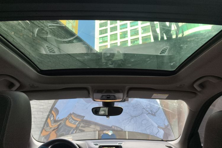 宝马X1 2016款 sDrive20Li 豪华型中控内饰22