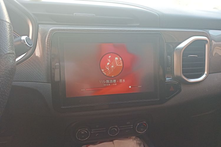 奇瑞 瑞虎5x 2017款 1.5T 手动精英型中控内饰16