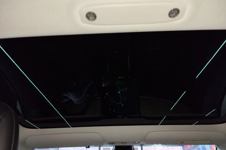 特斯拉 Model 3 2019款 标准续航后驱升级版中控内饰22